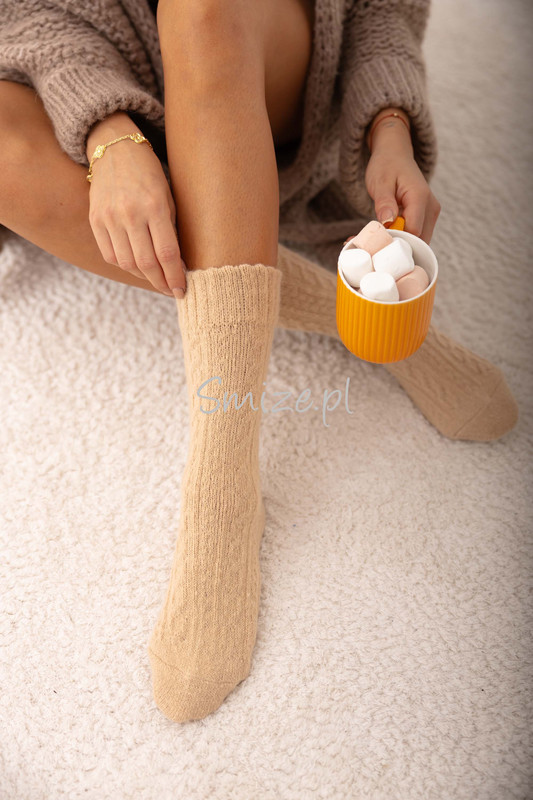 Skarpetki z angory, wzór warkocz, beżowe