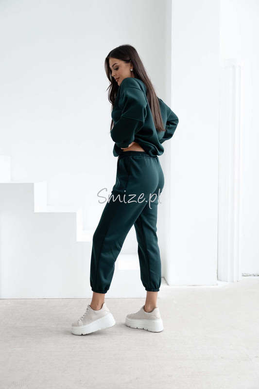 Komplet dresowy masełkowy z naszywką, butelkowa zieleń
