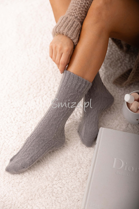Skarpetki z angory, wzór warkocz, grafitowe
