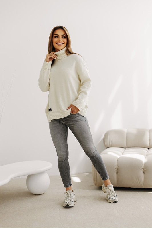 Sweter damski wełniany golf KELLY ecru Madame Sue