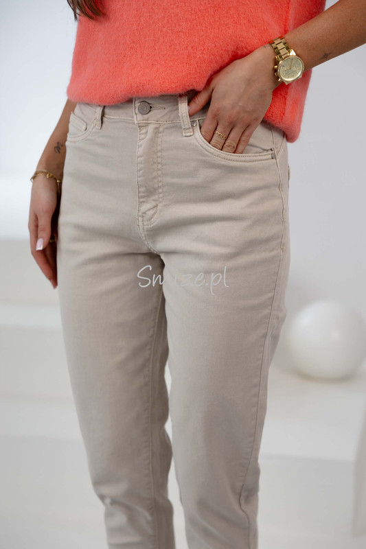 Spodnie jeansowe damskie beżowe MOM FIT 