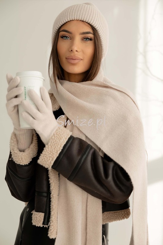 Komplet damski z angorą i wełną, szal z czapką i rękawiczkami beżowy