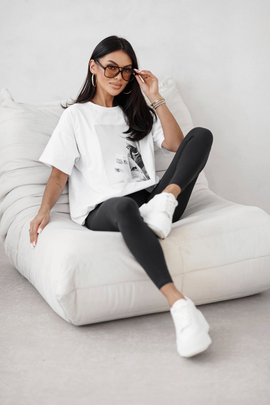 T-shirt z aplikacją 3D Madame Sue