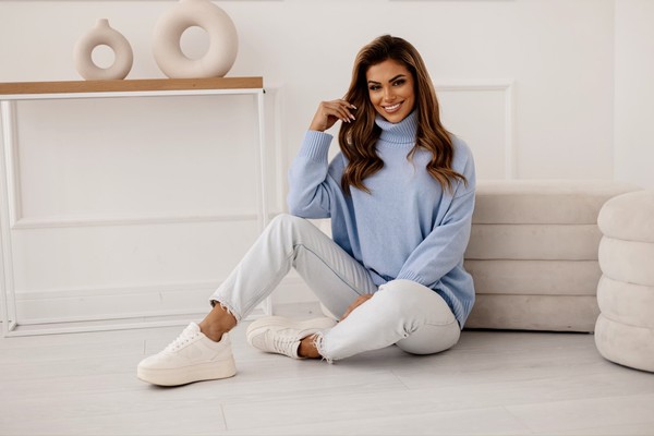 Sweter damski wełniany golf KELLY błękitny Madame Sue