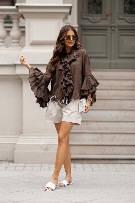 Bawełniana bluzka z falbanami i rozkloszowanymi rękawami, czekoladowa