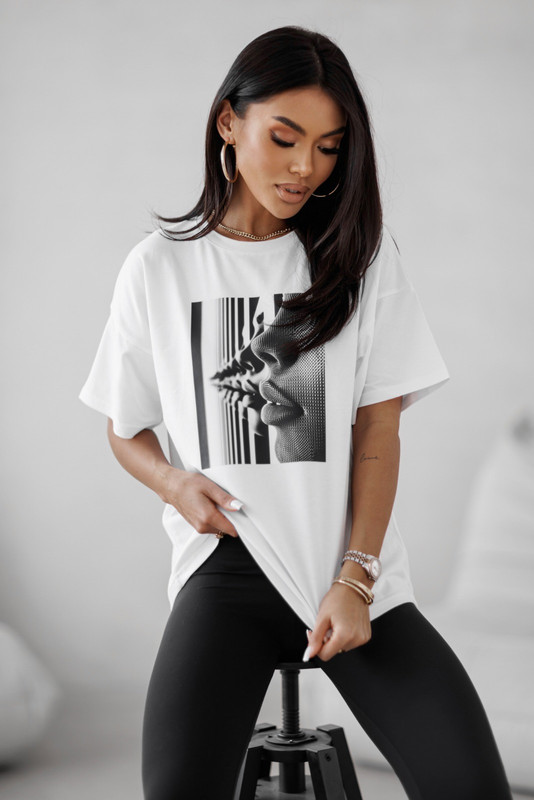 T-shirt z aplikacją Madame Sue