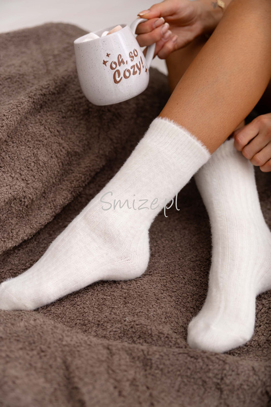 Skarpetki z angory, prążkowane, ecru