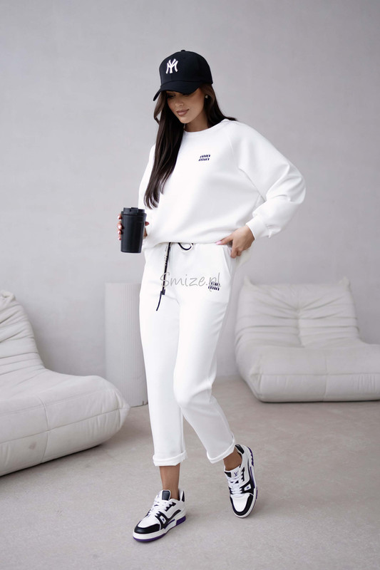 Komplet dresowy masełkowy min min, śmietankowy