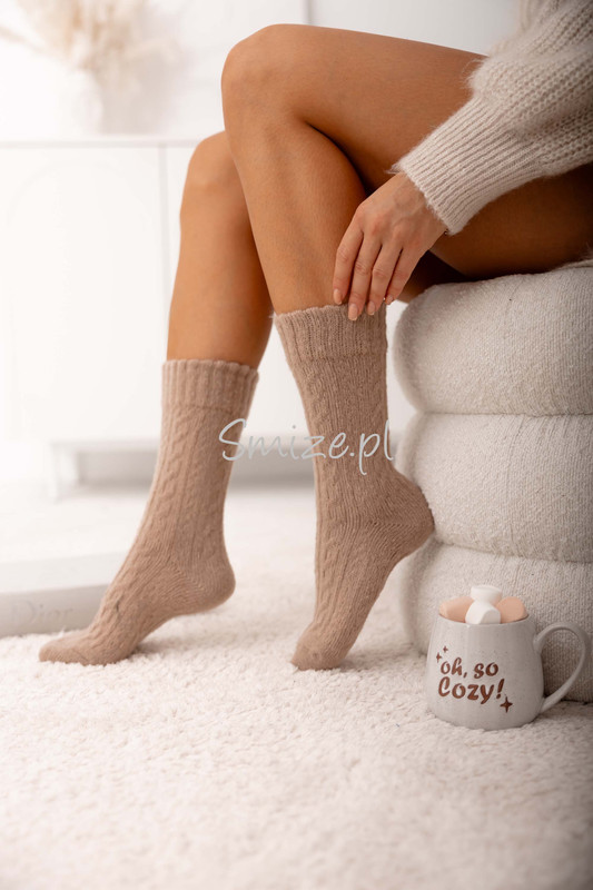Skarpetki z angory, wzór warkocz, fango