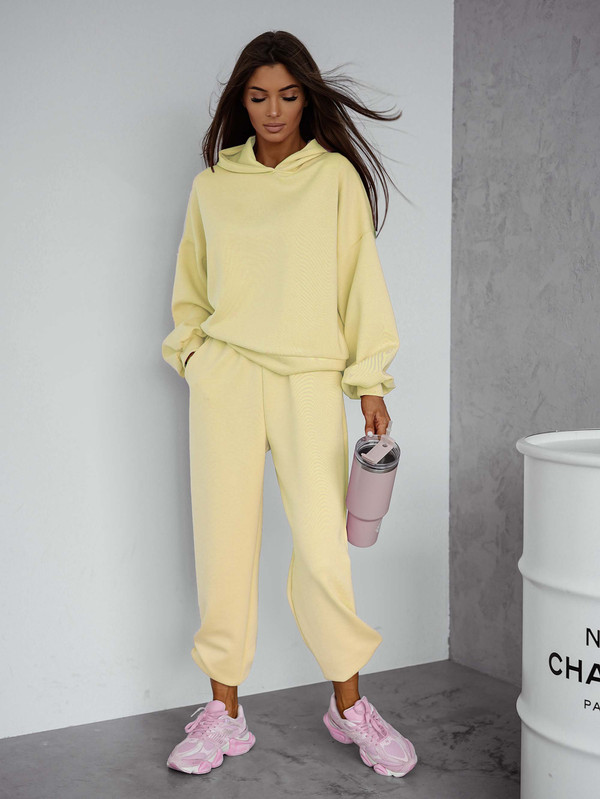 Komplet dresowy "Masełko" bananowy