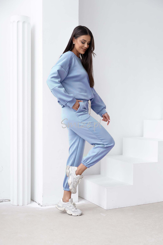 Komplet dresowy masełkowy z naszywką, błękitny
