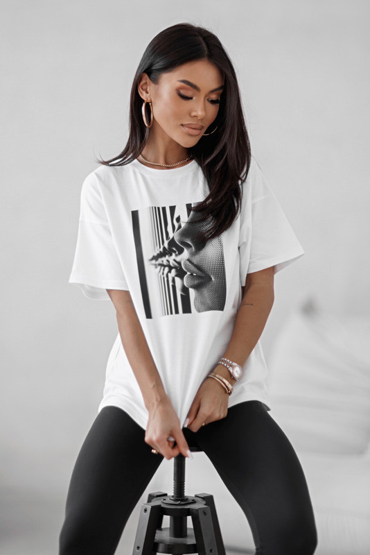 T-shirt z aplikacją Madame Sue