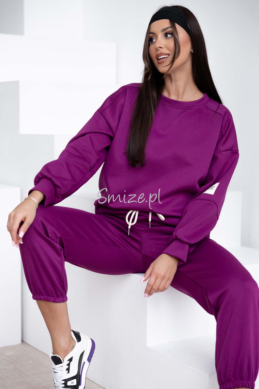 Komplet dresowy masełkowy z naszywką, purpurowy