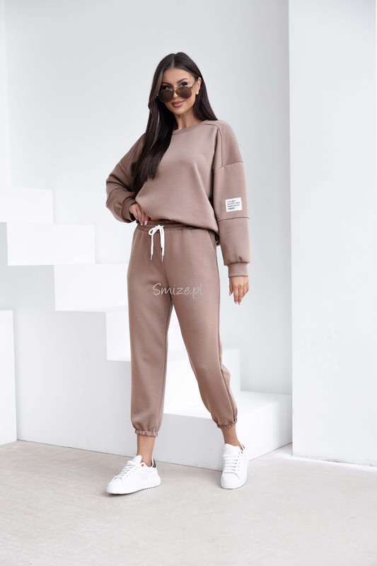 Komplet dresowy masełkowy z naszywką, fango melanż