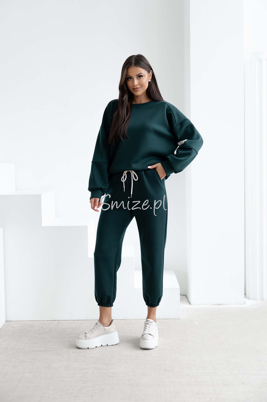 Komplet dresowy masełkowy z naszywką, butelkowa zieleń
