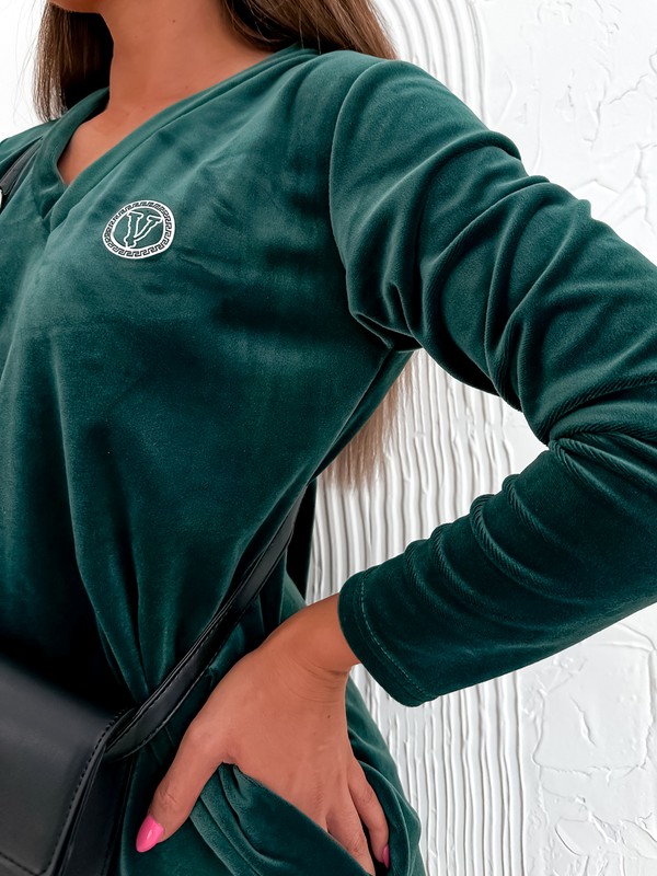 Welurowa sukienka z dekoltem w serek LOREN