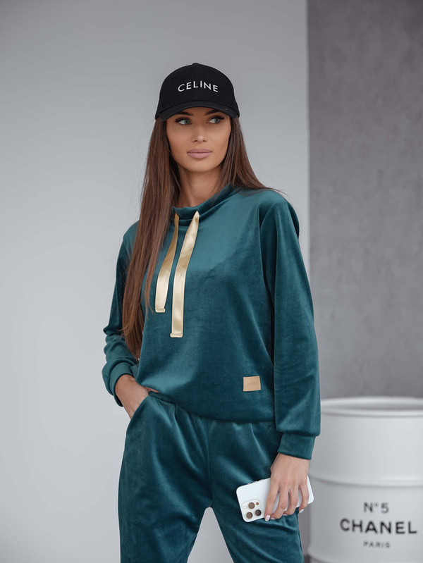 Welurowy komplet dresowy Angel