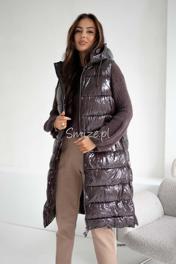 Długa pikowana kamizelka damska z kapturem bezrękawnik damski czekoladowy