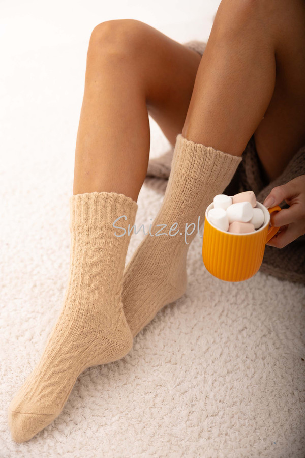 Skarpetki z angory, wzór warkocz, beżowe