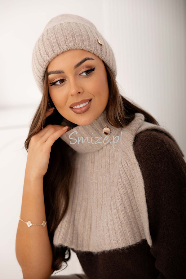 Komplet Czapka i komin z golfem, z angory i wełny / cappucino