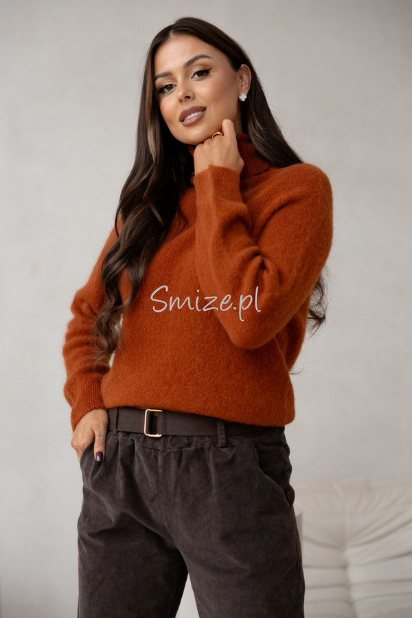 Sweter z golfem baby alpaka, rudy