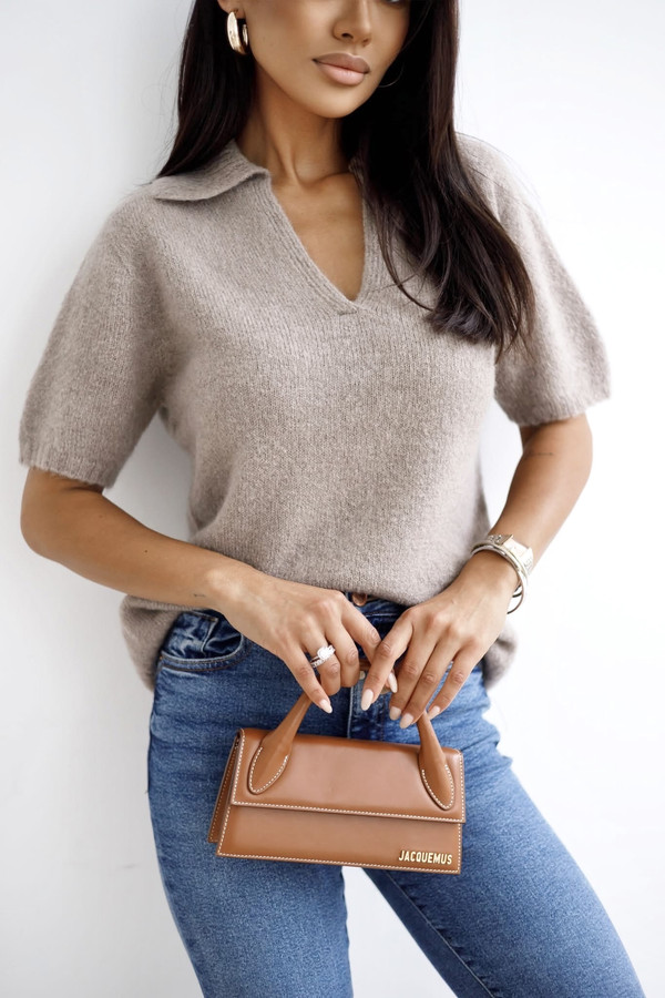 Sweter z krótkim rękawem KEIRA beżowy Madame Sue
