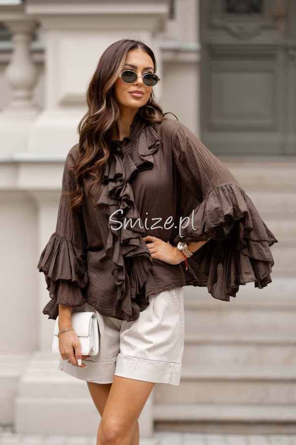 Bawełniana bluzka z falbanami i rozkloszowanymi rękawami, czekoladowa