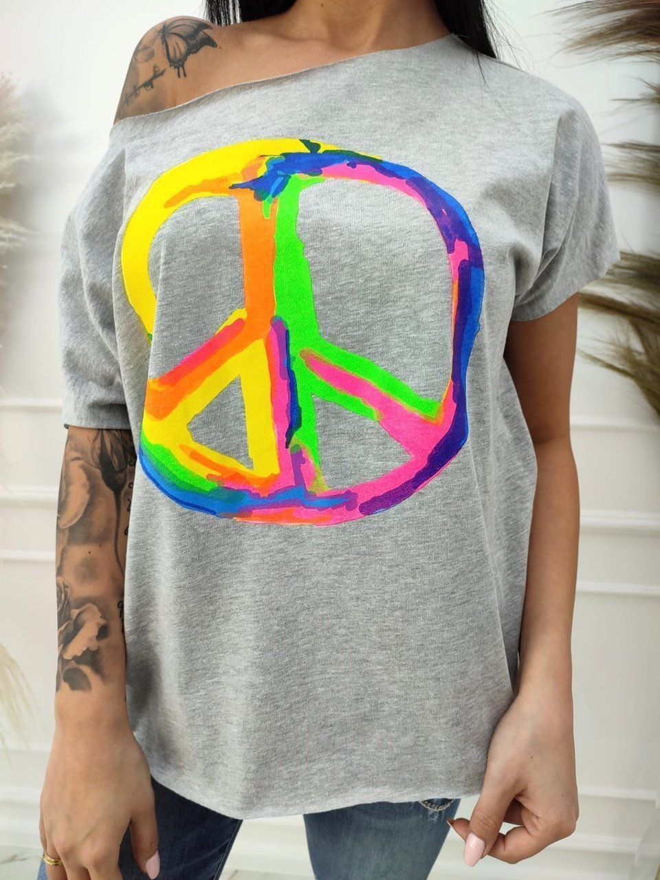T-Shirt Neon PEACE / grey