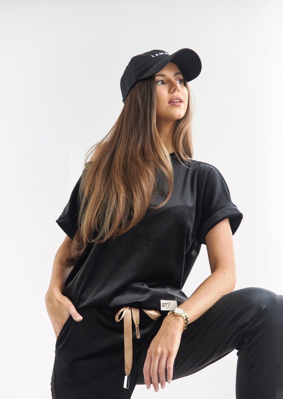 Welurowy komplet dresowy z asymetrycznym dekoltem My STYLE