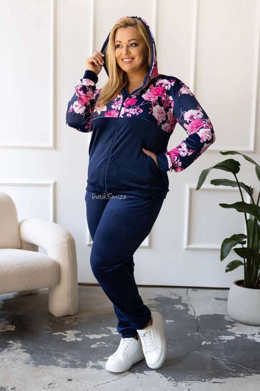 Welurowy komplet dresowy z rozpinaną bluzą Flowers Plus Size