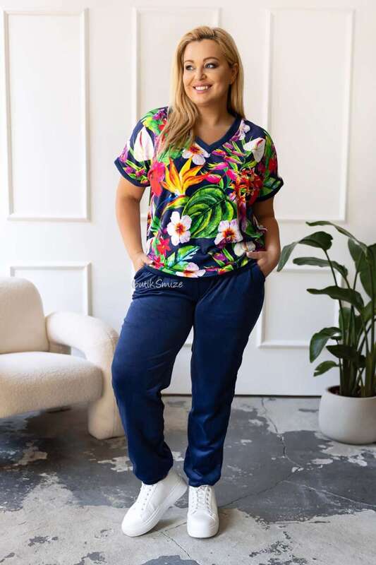 Welurowy komplet dresowy V-neck JUNGLE Plus Size